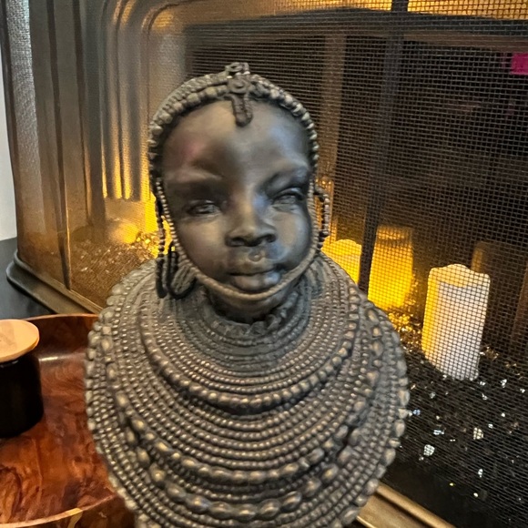 17-inch Maasai en-tito, or soul journeys, carving by Stacy Bayne. - Picture 2 of 15